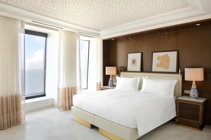 Room 5 of 61
