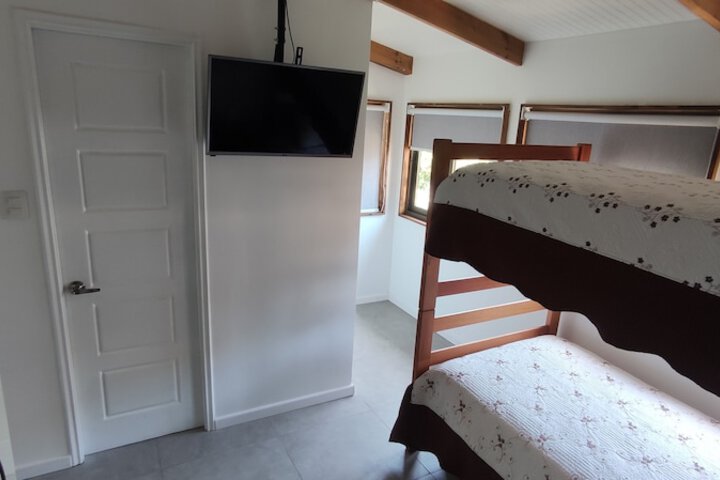 Room 5 of 68
