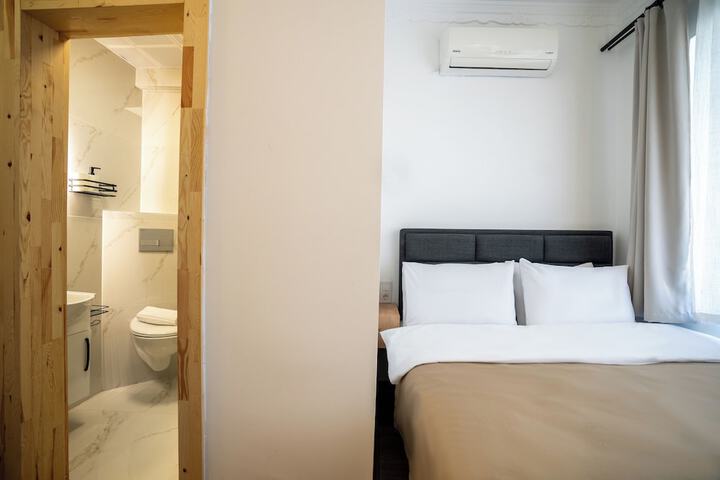 Room 35 of 57