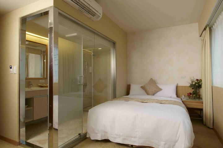 Room 19 of 47