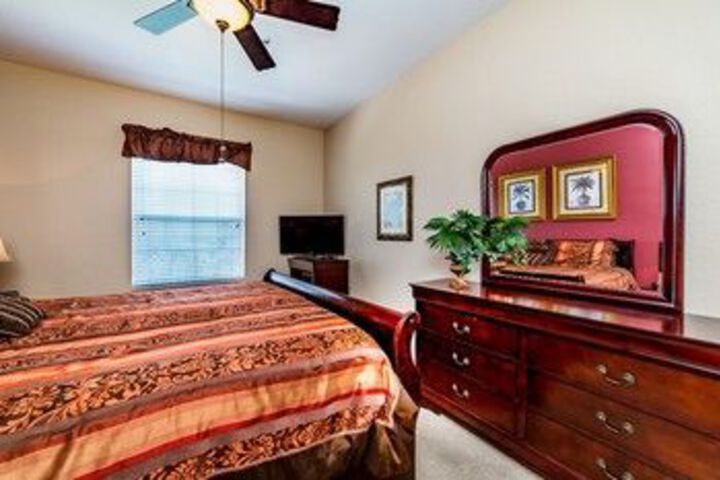 Room 10 of 22