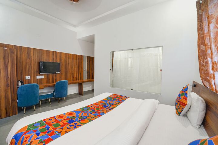 Room 10 of 39