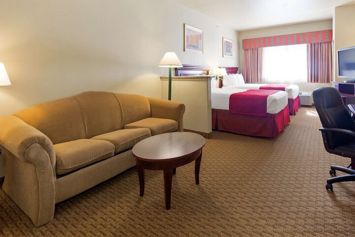 Room 7 of 14