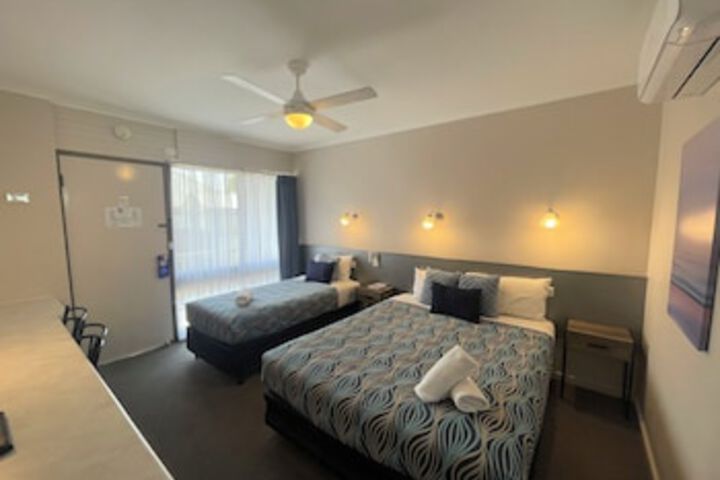 Room 43 of 96