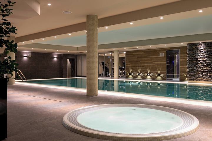 Pool 44 of 116