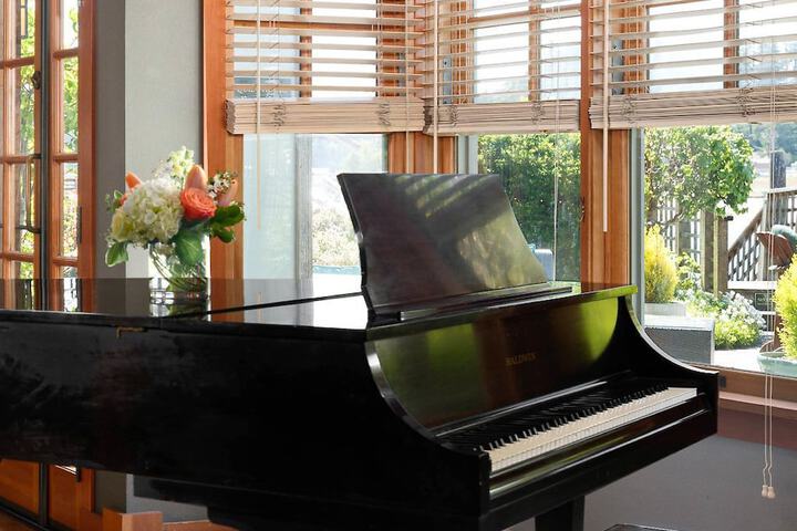 Hotel Interior 7 of 101