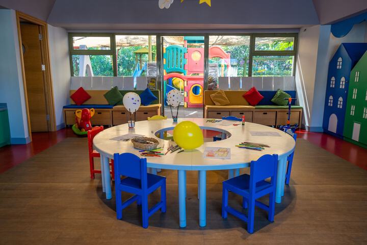 Childrens Activities 128 of 242