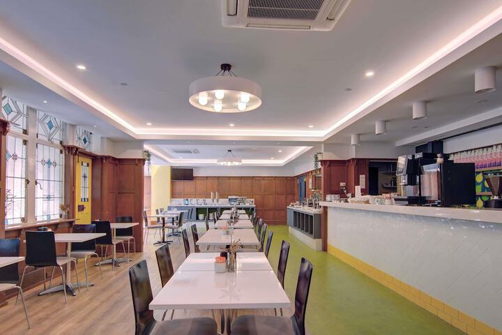 Hotel 40 of 42