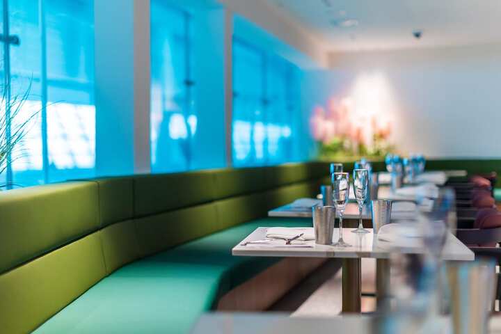 Dining 8 of 15
