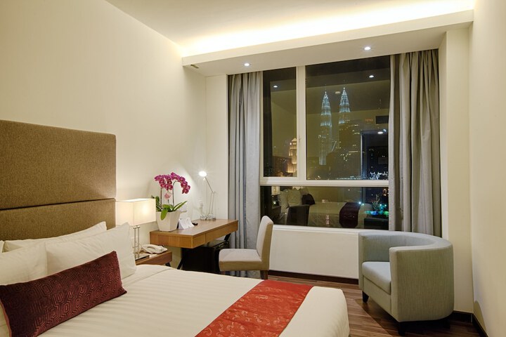 Room 16 of 39