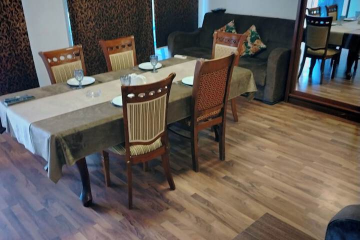 Room 2 of 9