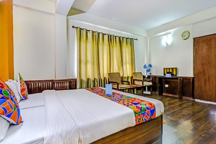 Room 16 of 33