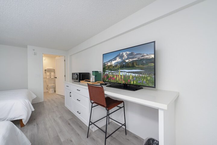 Room 11 of 24