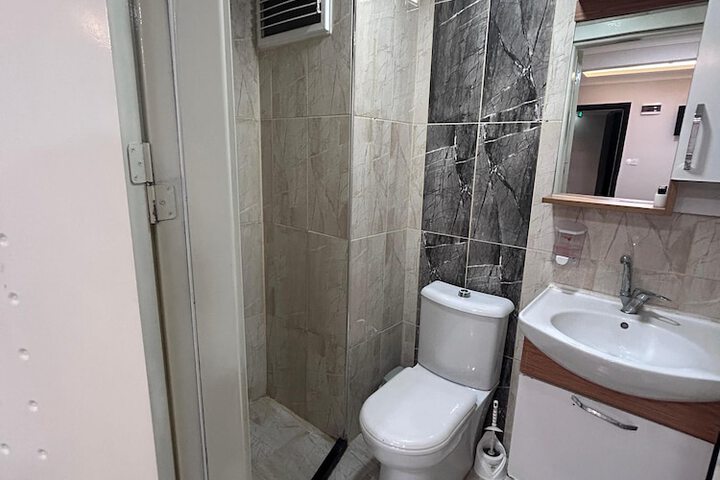 Room 102 of 108