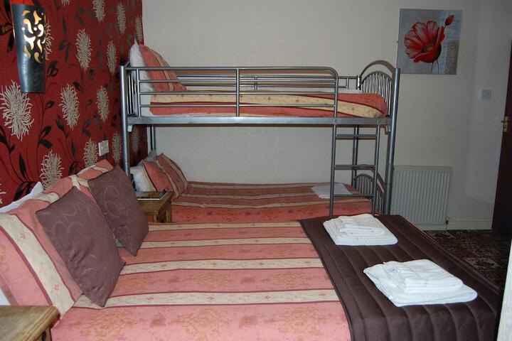 Room 2 of 45