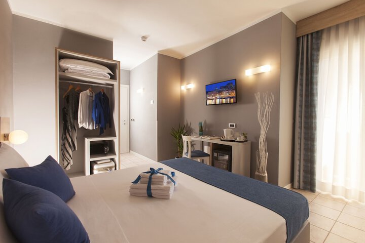 Room 21 of 68