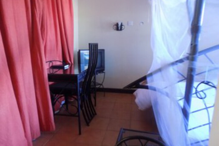 Room 20 of 29