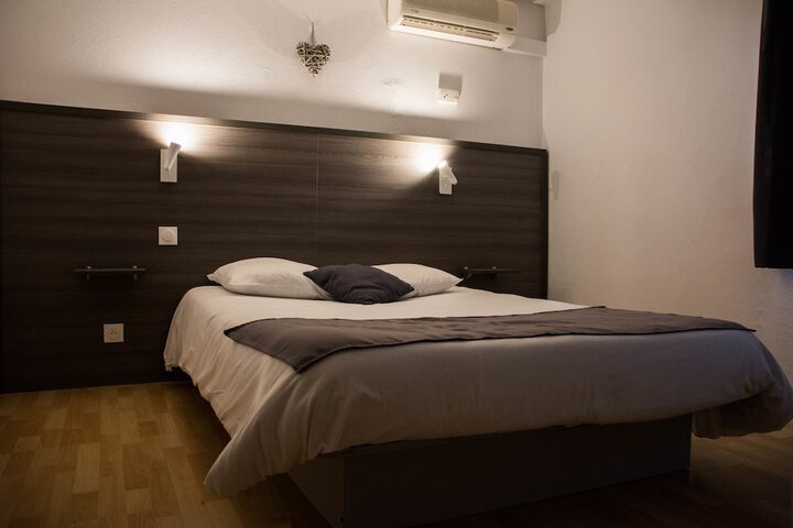 Room 13 of 34