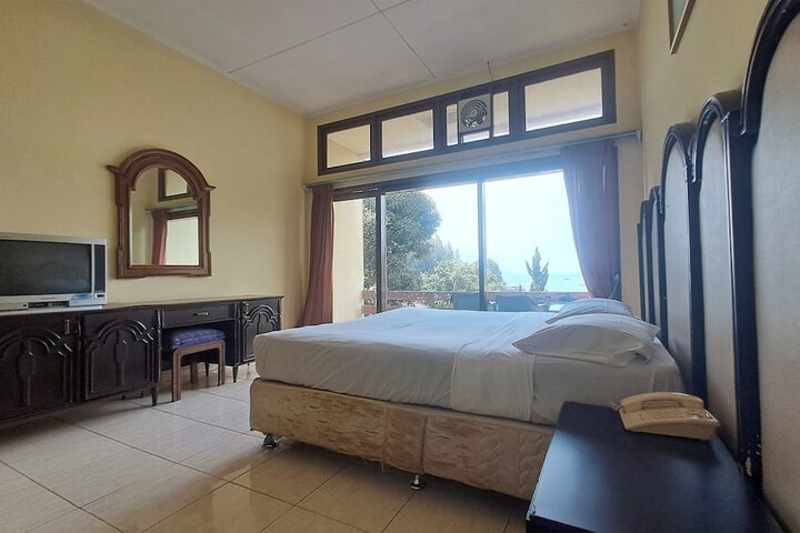 Room 47 of 79