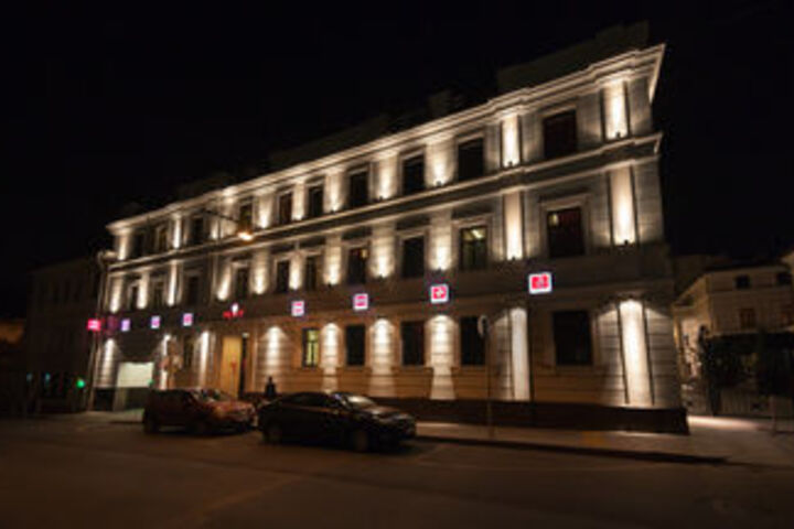 Hotel Front - Evening or Night
