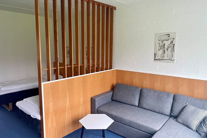 Room 14 of 42