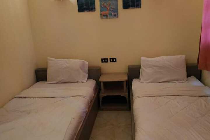 Room 5 of 20