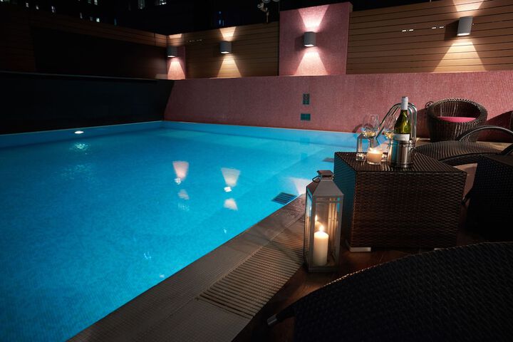 Pool 78 of 103