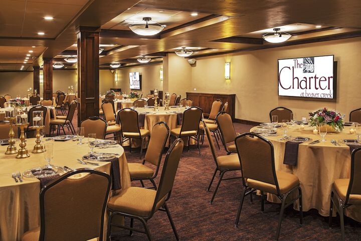 Ballroom/Hall 211 of 222