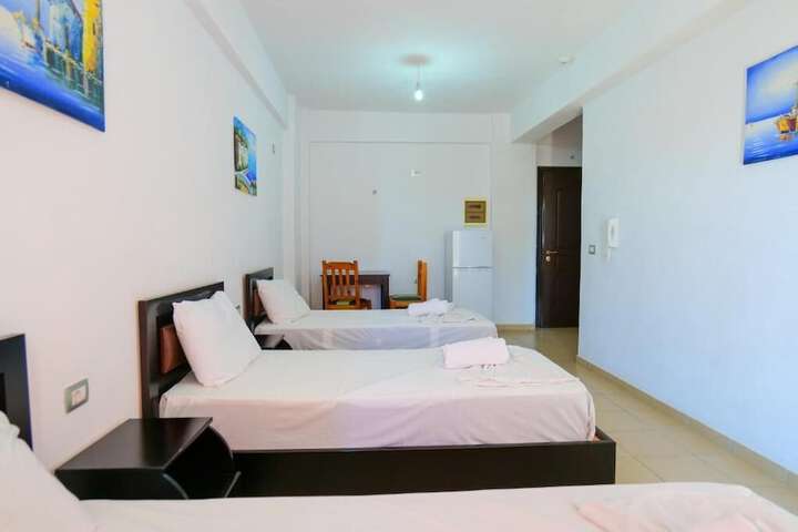 Room 10 of 45