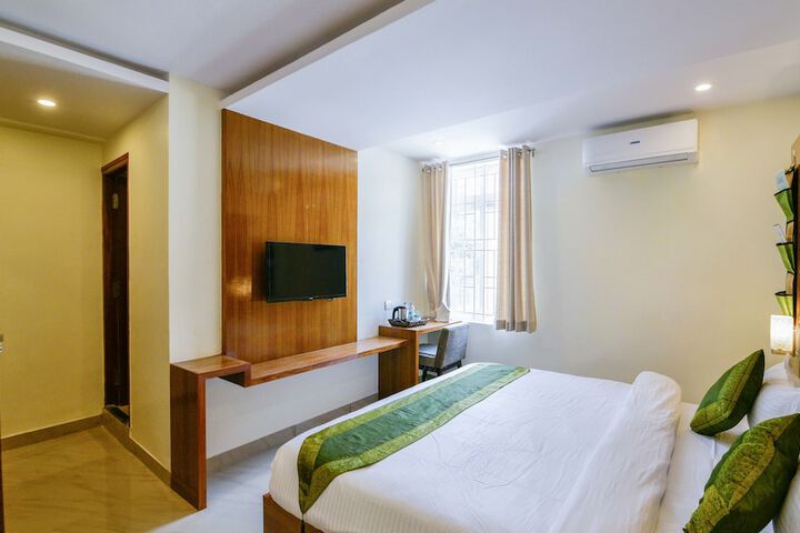 KANAKA GRAND HOTEL & SPA BY TREEBO