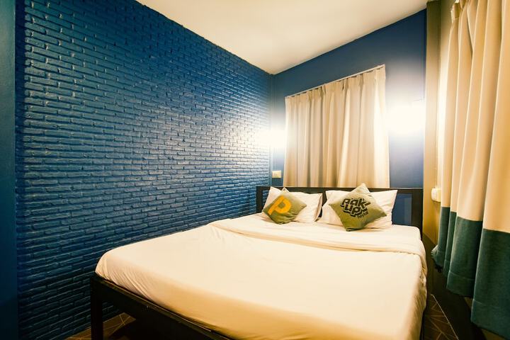 Room 20 of 49
