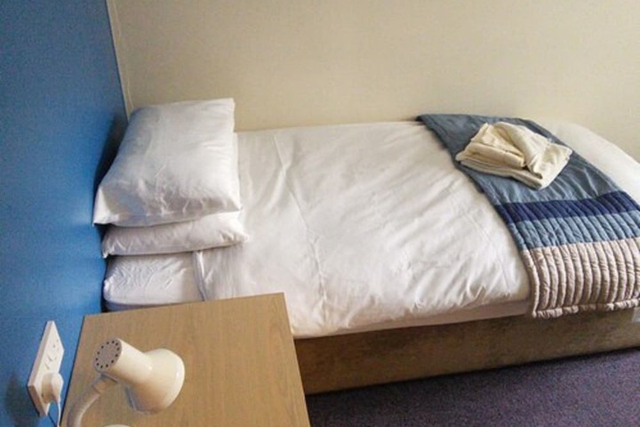 Room 4 of 21
