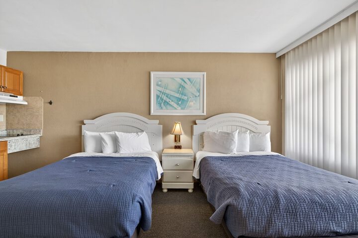 Room 15 of 33