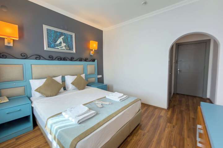Room 63 of 184