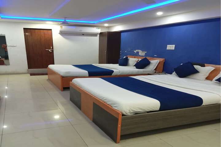 Room 14 of 17