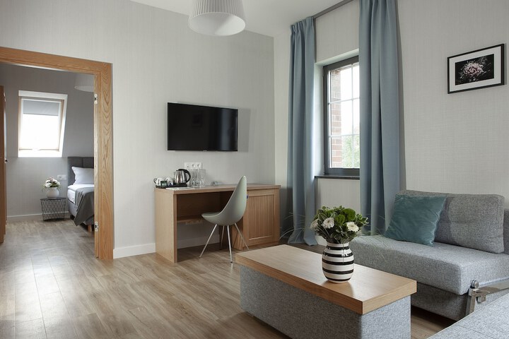 Room 16 of 74