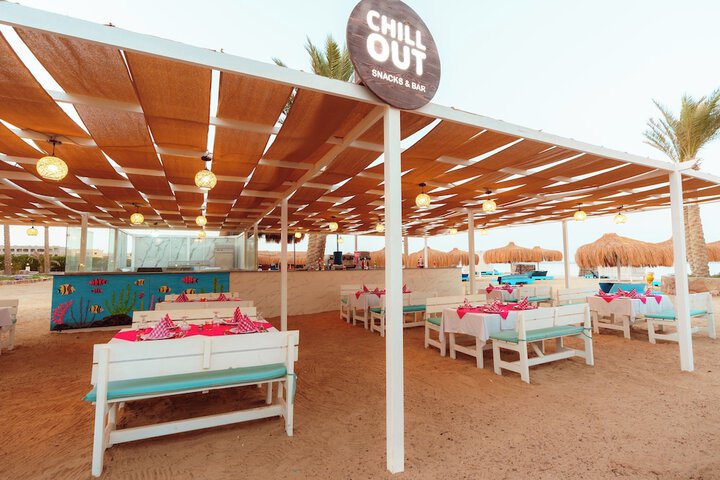 Dining 52 of 104