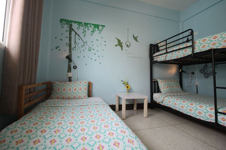 Room 19 of 210