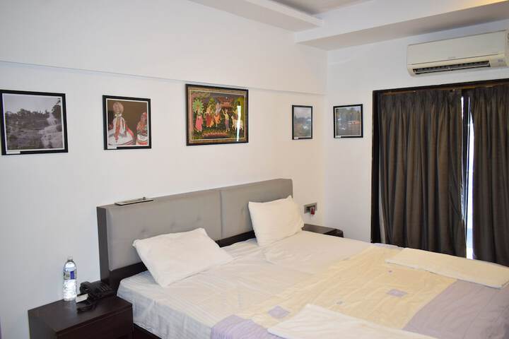 Room 20 of 144