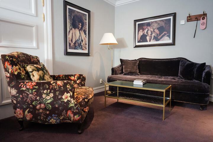 Room 47 of 151