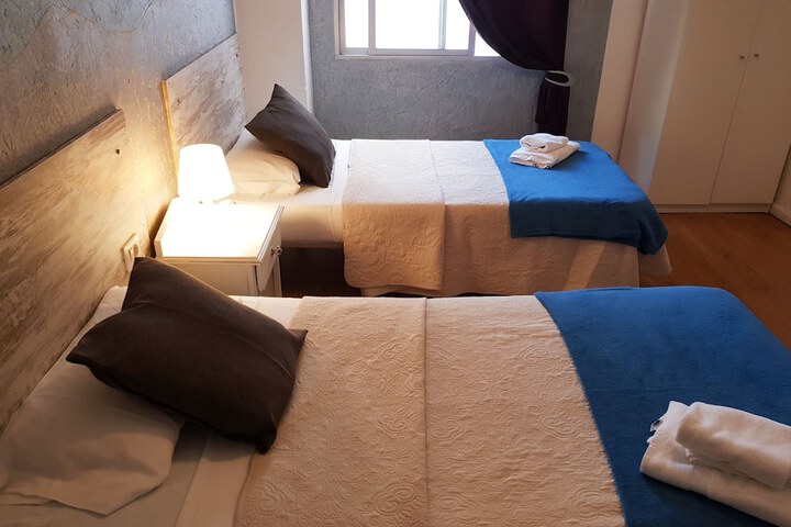 Room 10 of 50