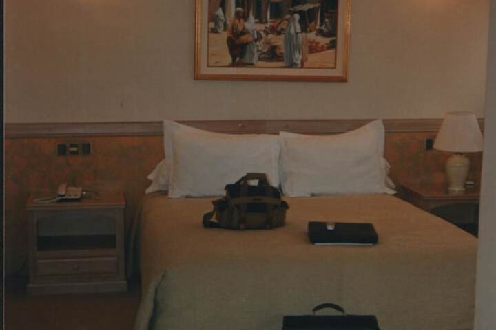 Room 6 of 26