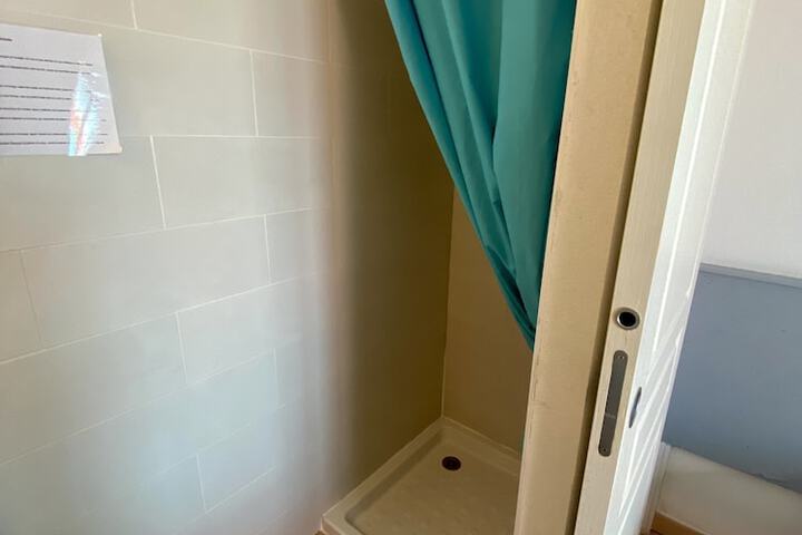 Room 73 of 89