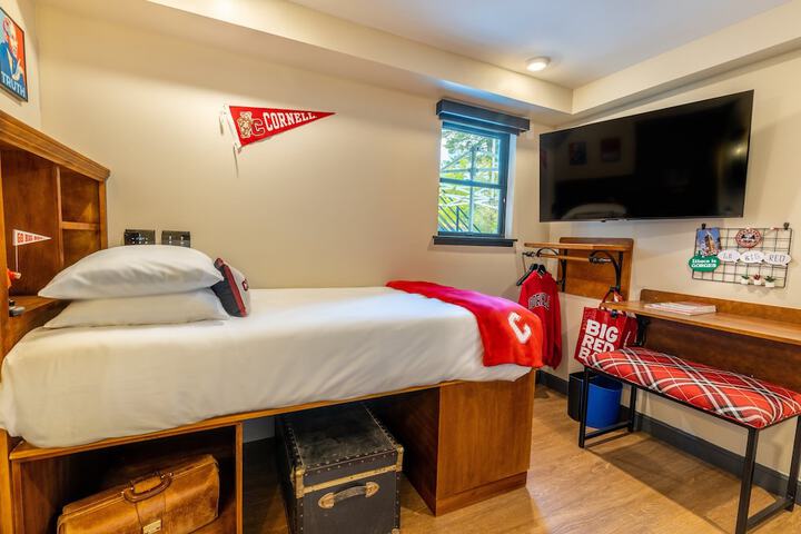Room 9 of 31