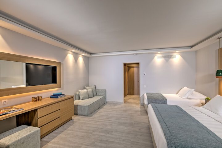 Room 25 of 117