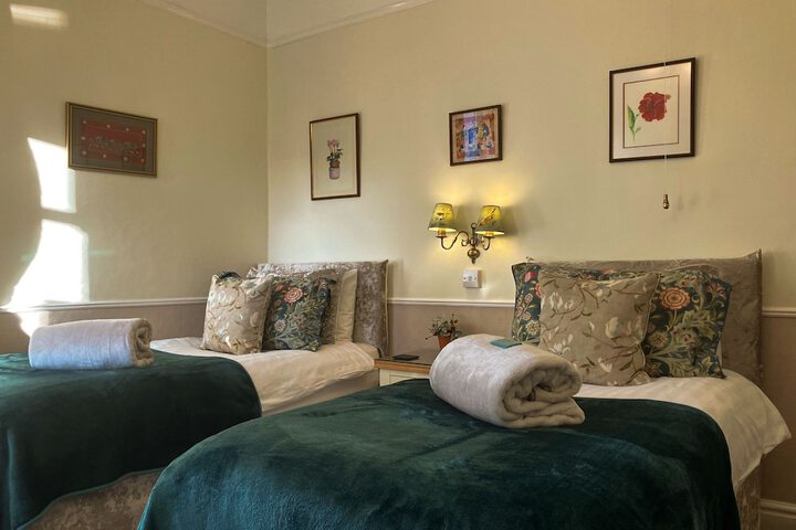 Room 12 of 36