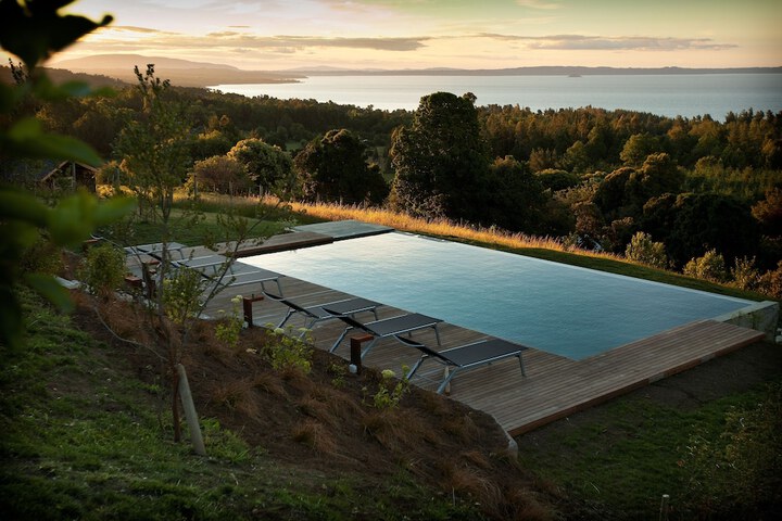 Pool 11 of 27