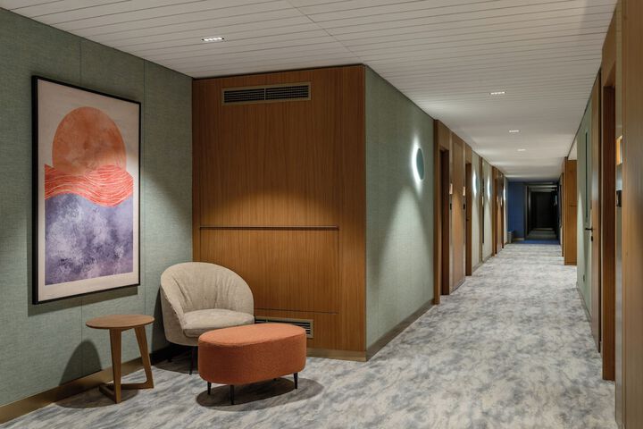Ballroom/Hall 138 of 148