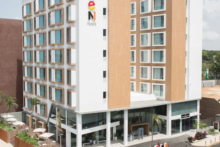 Hotel 42 of 43