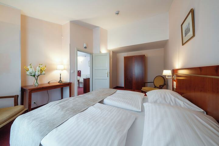 Room 65 of 113
